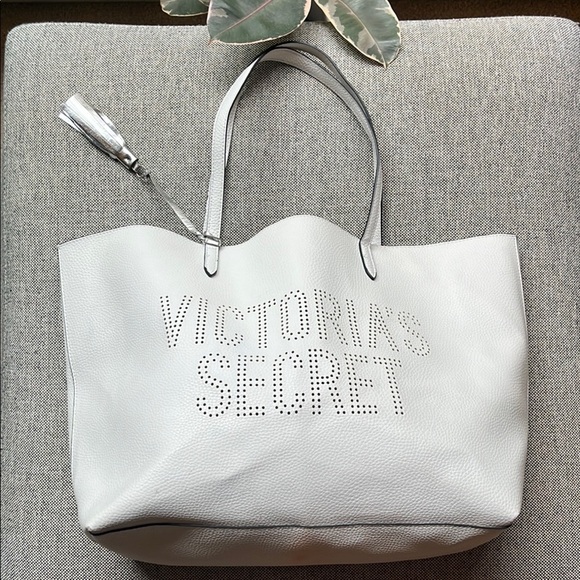 🤍 Victoria Secret White Tote bag 🤍 - Picture 1 of 17